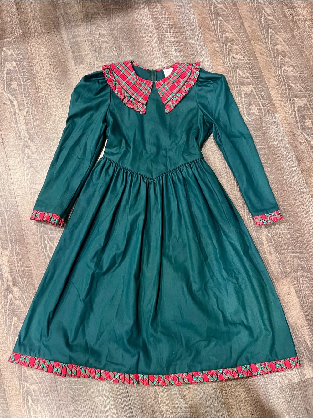 Vintage Ruth of Carolina Christmas Green & Plaid Collar & Trim